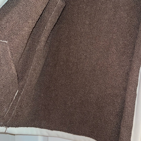 Susan Graver Weekend Reversible Polar Fleece & Sherpa Coat 10-12 Ivory/Clove - Picture 4 of 8